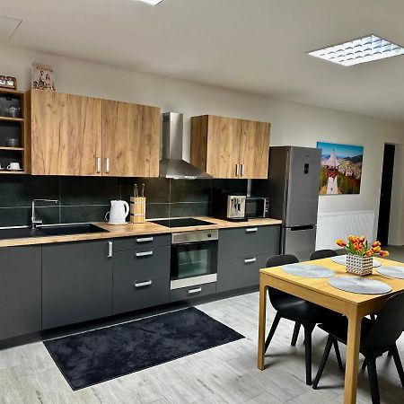 Apartman Pantaren Stara Bystrica Bagian luar foto